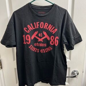 Etnies Black and Red Men's T-Shirt